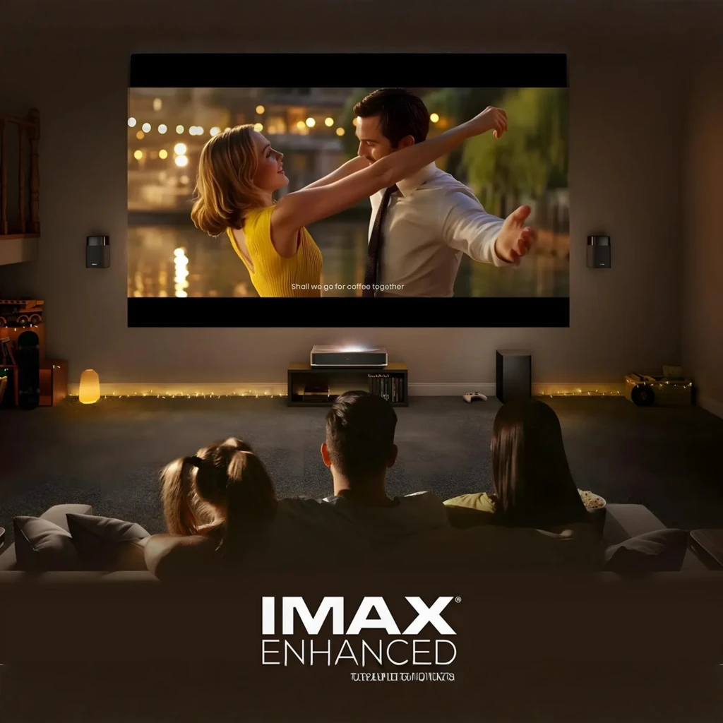 Hisense Projetor laser PT1 Trichroma 4K Smart cinza metalizado, vista superior: tampa escovada, altifalantes laterais e - Item5