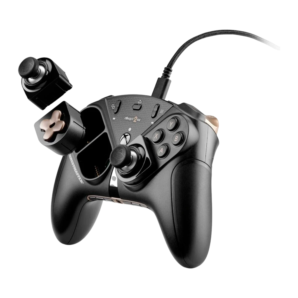 Thrustmaster Mando ESWAP X2 H.E Negro, vista frontal: cable USB, cruceta y botones dorados sobre fondo oscuro - Ítem3