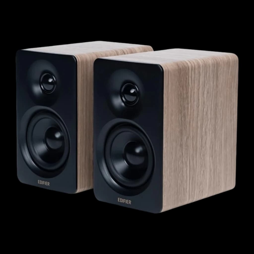 Edifier M60 2.0 Bluetooth Classic Oak, vue avant: paire d'enceintes avec façade noire, tweeter et woofer visibles, côtés