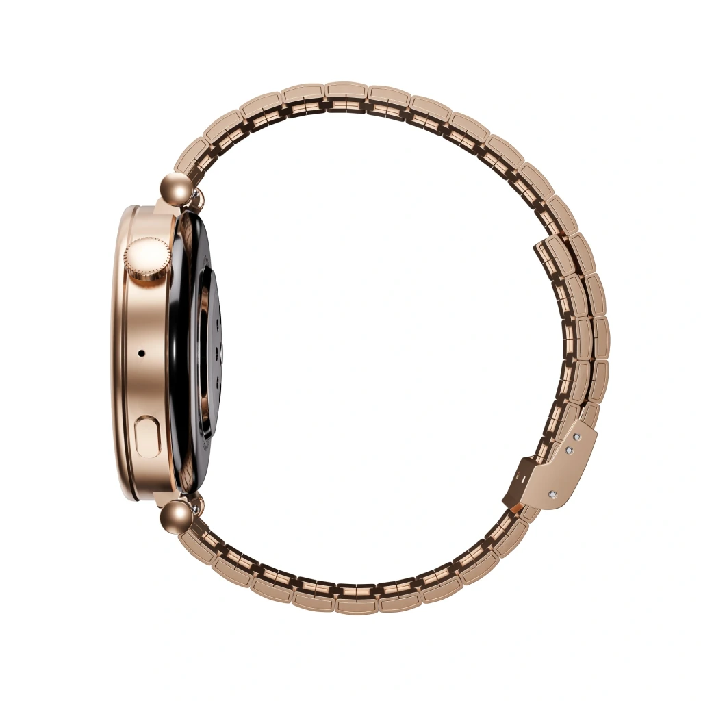Montre connectée acier rose doré 42 mm, boîtier fin profil latéral, couronne texturée, bracelet maillons métalliques, capteurs au dos, design élégant