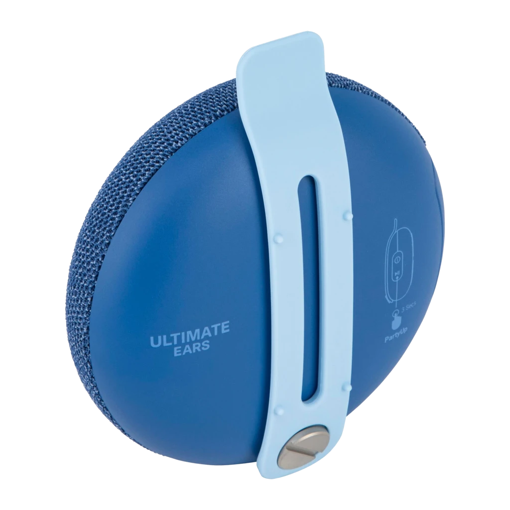 Ultimate Ears MINIROLL Bleu, vue avant en angle: grille en tissu bleu avec croix blanche et boutons latéraux - Ítem1