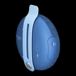 Ultimate Ears MINIROLL Azul, vista lateral derecha: botón de encendido y play/pausa visibles junto a correa azul claro