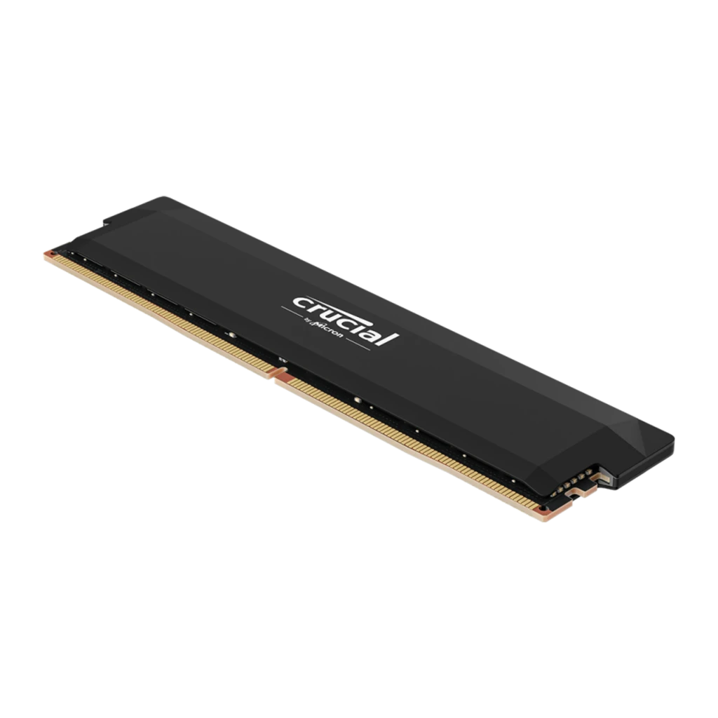 Crucial Pro OC DIMM 16GB preto, vista frontal: dissipador mate preto com logo Crucial by Micron e contactos dourados - Item1