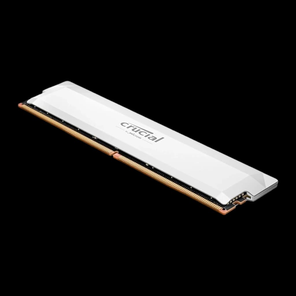 Crucial Pro OC 16GB DDR5 branco, perspectiva baixa: perfil do dissipador e entalhe do conector visíveis