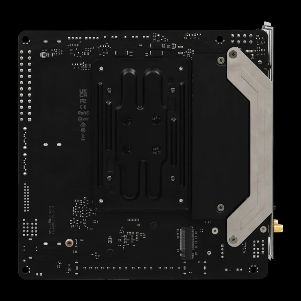 ASRock B850I Lightning WiFi DDR5 AM5, vue arrière: backplate métallique du socket, PCB noir et certifications