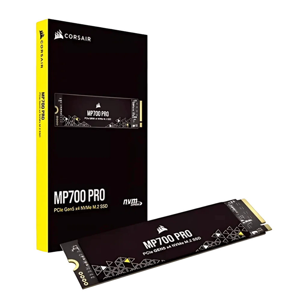 Corsair MP700 PRO 1TB noir, vue avant en angle: étiquette avec logo, motif triangulaire et connecteur M.2 doré - Ítem2