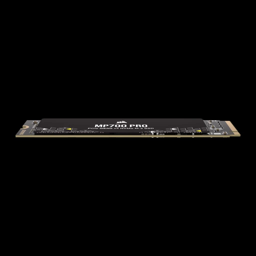 Corsair MP700 PRO 2TB preto, vista de perfil lateral: altura mínima do SSD e PCB dourado exposto
