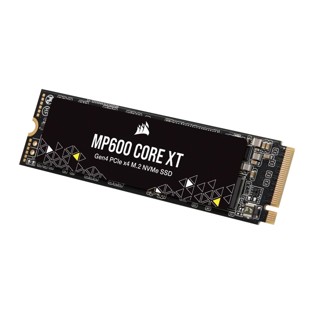 Corsair MP600 CORE XT 4TB noir, vue de face: SSD M.2 horizontal, étiquette avec logo et motif triangulaire jaune - Ítem1