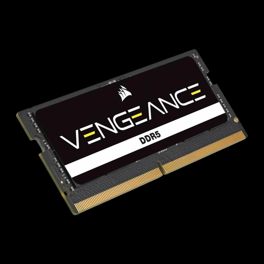 Corsair Vengeance 48GB DDR5 SO-DIMM negro, vista en ángulo izquierdo: cara frontal y lateral izquierdo visibles, contactos