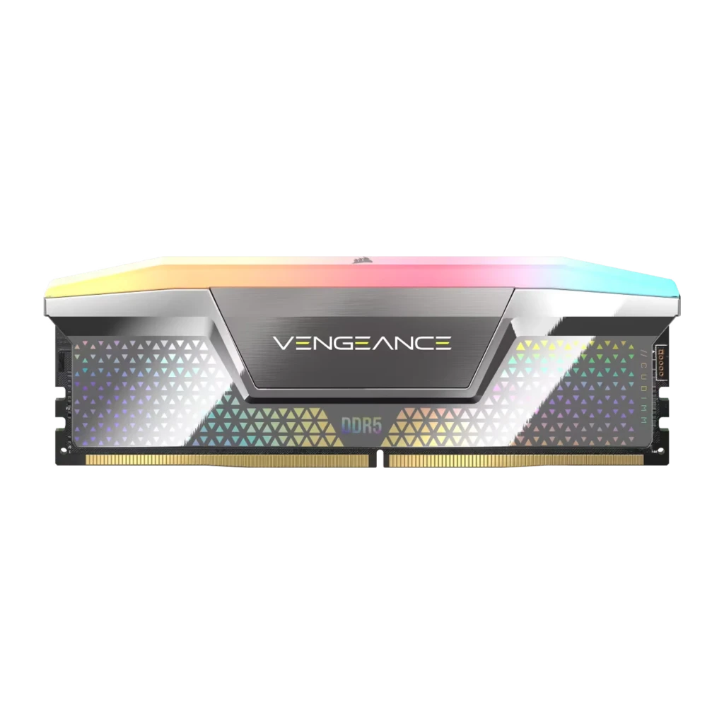 Corsair Vengeance RGB 48GB DDR5 Prateado, vista em ângulo: dissipador prateado com iluminação RGB multicolor e logo VENGEANCE - Item2