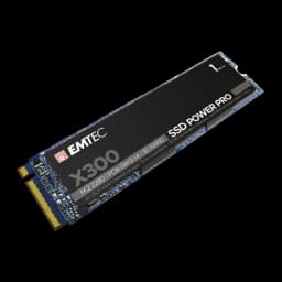 EMTEC X300 Power Pro SSD 1TB, vista diagonal: etiqueta negra con logo, conector M.2 dorado y PCB azul visibles