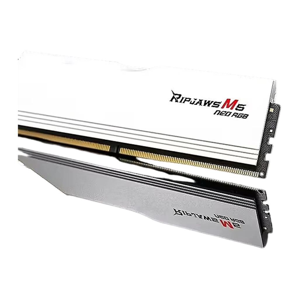 G.Skill Ripjaws M5 Neo RGB DDR5 32GB 6000 CL36 blanco, vista principal: dos módulos en ángulo con iluminación RGB activa - Ítem1