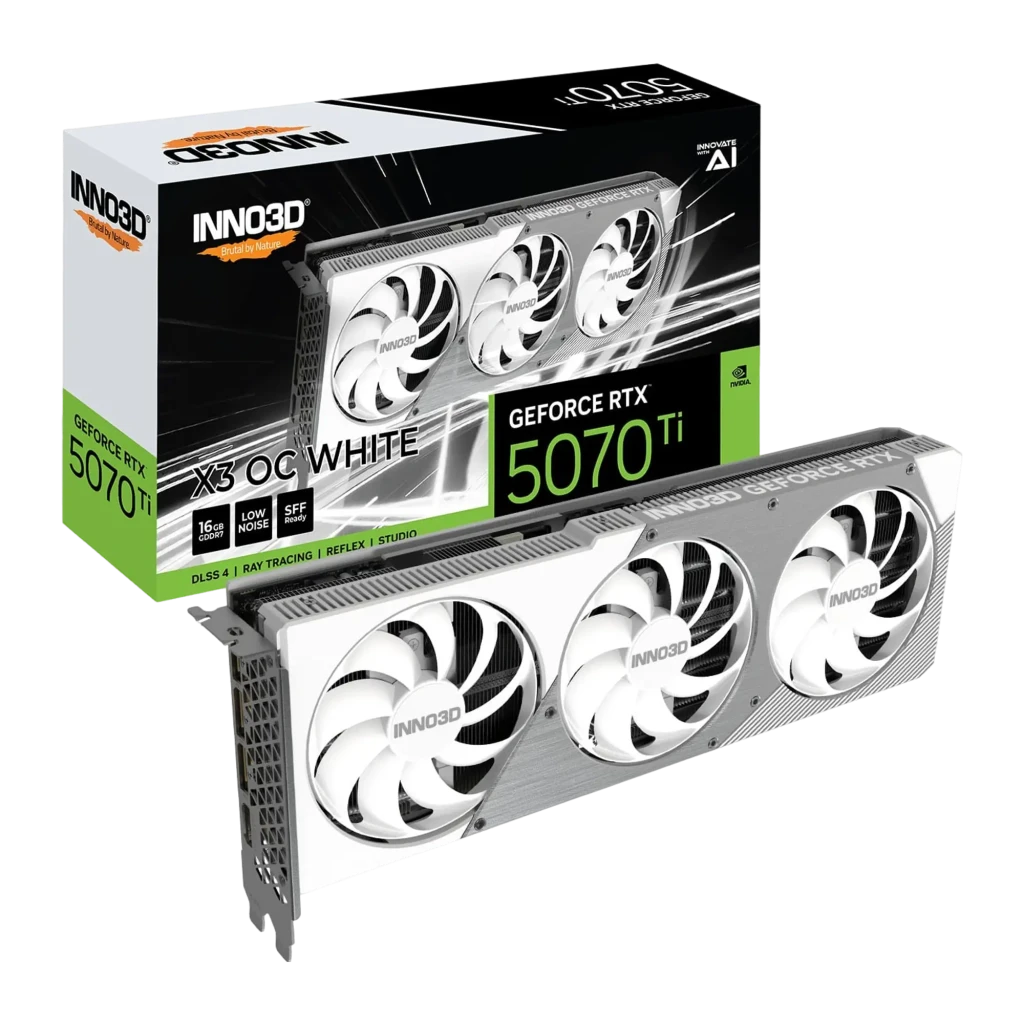 Inno3D GeForce RTX 5070 Ti X3 OC White 16GB blanco, vista frontal en ángulo: triple ventilador con logo INNO3D y bracket con - Ítem2