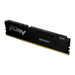Kingston FURY Beast DDR5 32GB noir, vue en angle: dissipateur noir avec logos FURY, BEAST et DDR5, contacts dorés