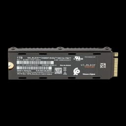 WD Black SN850P NVMe SSD 1TB preto, vista traseira: etiqueta com modelo, número de série, capacidade 1TB e conector M.2