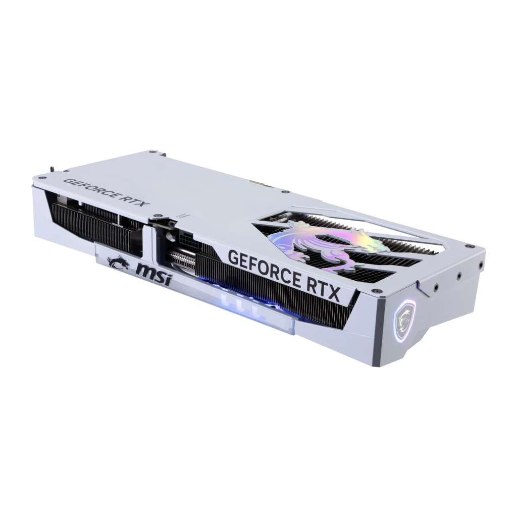 MSI GeForce RTX 5080 Gaming Trio OC branca, vista frontal em ângulo: três ventoinhas com logo dragão e iluminação RGB lateral - Item2