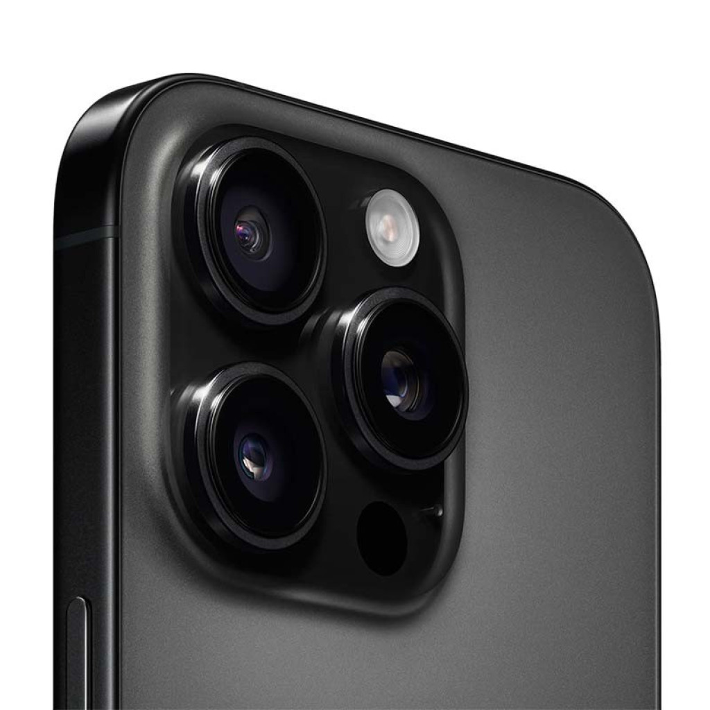 Módulo triple de cámaras del iPhone 16 Pro 5G en titanio negro, lentes grandes con acabado mate y aro metálico, flash LED integrado, estado premium