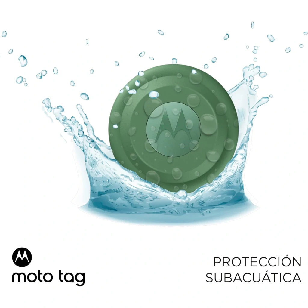 Moto Tag 2.0 pack de 4: dos discos azules y dos verdes, diseño circular compacto con logo M central y bordes texturizados, acabado mate brillante - Ítem1