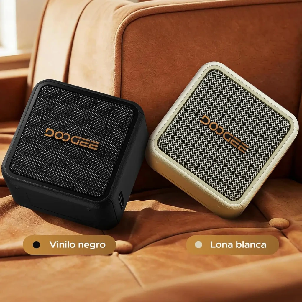 Enceinte Doogee Field Pulse Blanc compacte, boîtier texturé crème, grille métallique dorée à maille fine avec logo DOOGEE central, bords arrondis - Ítem2