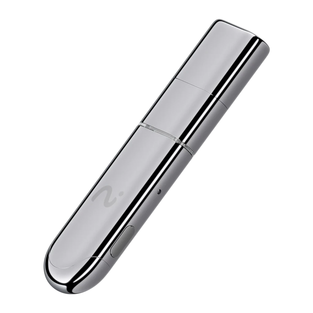 Dongle grabador IA Viaim NoteKit AI Recording Dongle en metal plateado, compacto tipo USB con conector dorado expuesto y botón lateral discreto - Ítem5