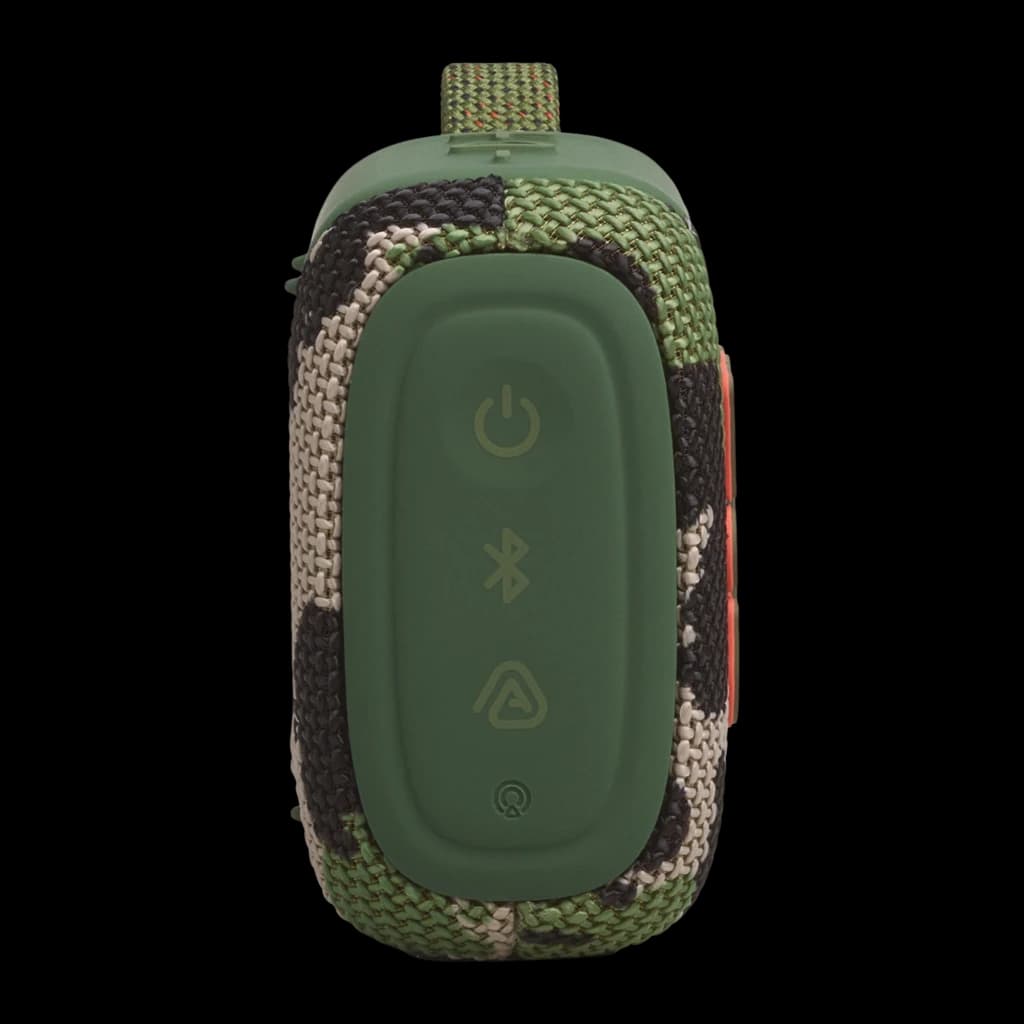 JBL Altavoz Bluetooth Go 5 Camuflaje, vista trasera: panel verde con botones de encendido, Bluetooth y JBL One