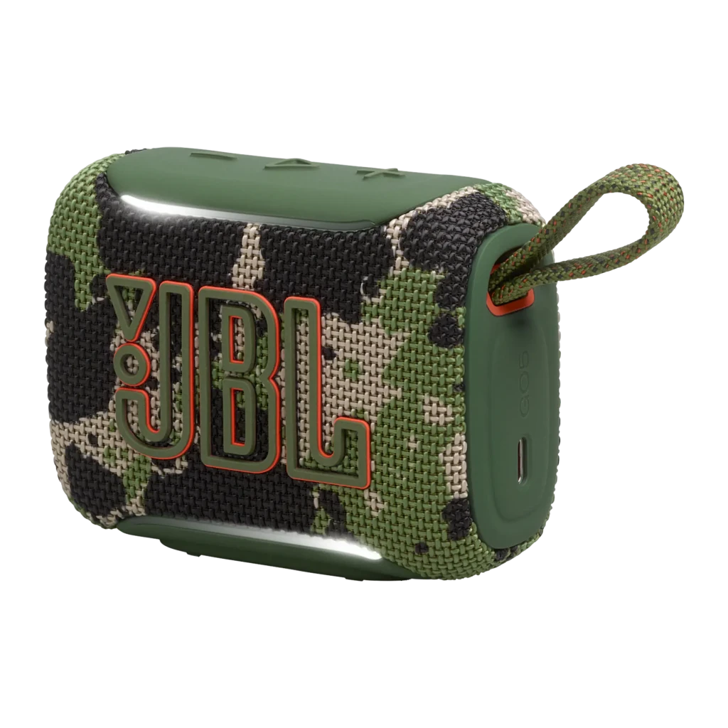 JBL Enceinte Bluetooth Go 5 Camouflage, vue en angle: grille textile camo, logo JBL orange et dragonne verte - Ítem6