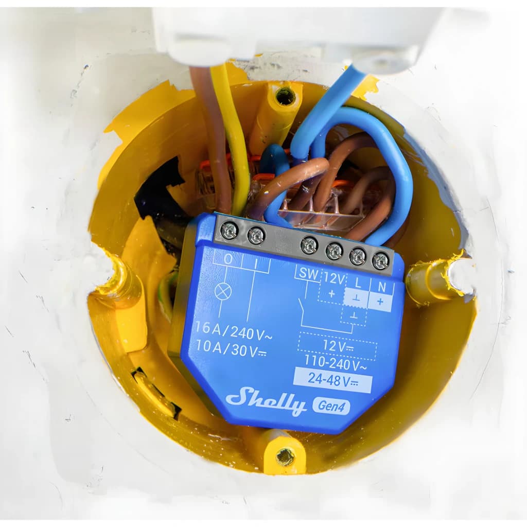Relais intelligent Shelly 1 Gen4 Bleu 1W consommation propre WiFi + Zigbee + Bluetooth 5.0, installé dans boîte