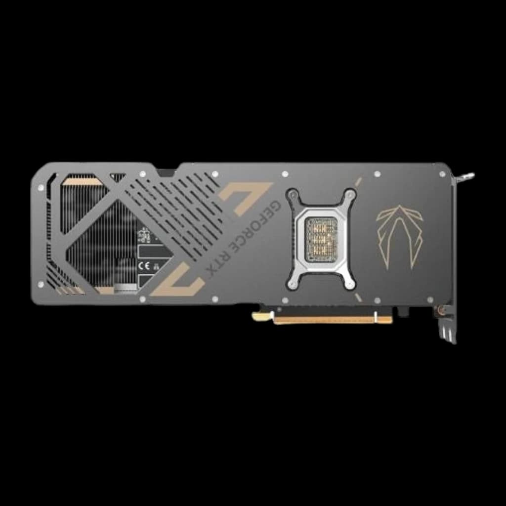 ZOTAC GAMING RTX 5080 SOLID CORE OC 16GB gris, vue arrière: backplate avec logo Z doré et connecteur d'alimentation visible