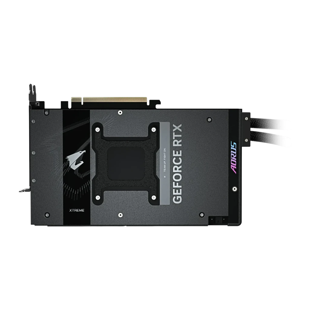 AORUS GeForce RTX 5090 XTREME WATERFORCE 32GB negro, producto con caja: tarjeta y radiador doble ventilador RGB junto al - Ítem2