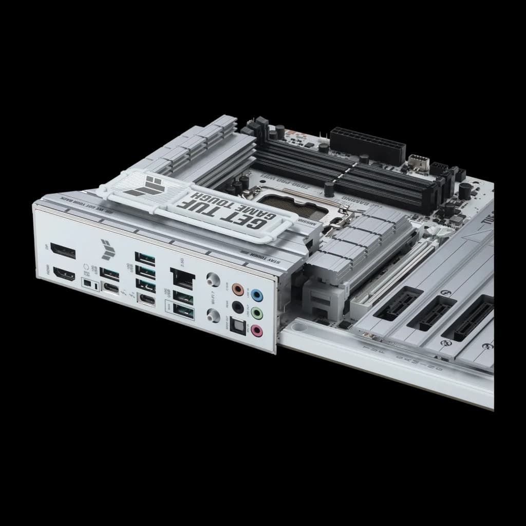 ASUS TUF Gaming Z890-PRO WiFi DDR5 blanche, détail panneau arrière: ports USB, HDMI, DisplayPort, prises audio et connecteur