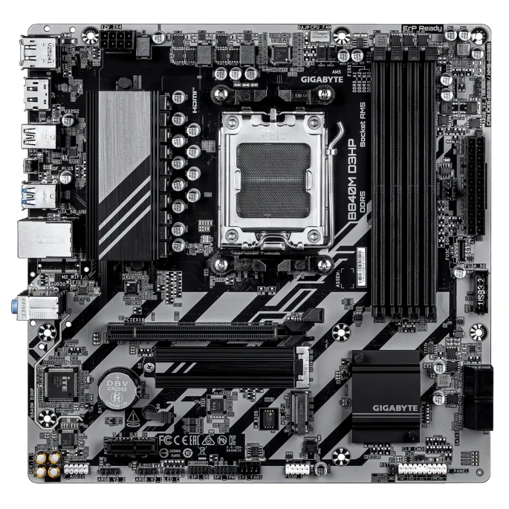 Gigabyte B840M D3HP AM5 mATX castanho escuro, vista com caixa: placa-mãe e embalagem laranja com logo B840M D3HP - Item1