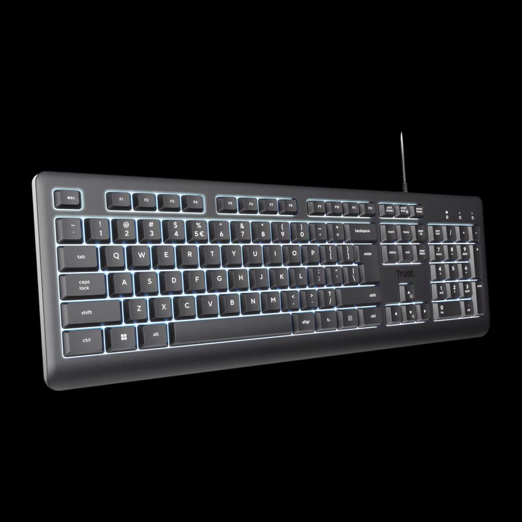 Trust Teclado Primo Iluminado USB QWERTY preto, vista em perspectiva: retroiluminação branca nas teclas e cabo USB visível
