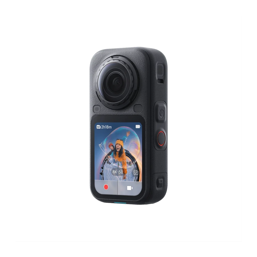 Cámara de acción 360° Insta360 X6 8K con cuerpo robusto negro, lente ultra gran angular saliente y pantalla frontal a color con indicador de grabación IP68 - Ítem4