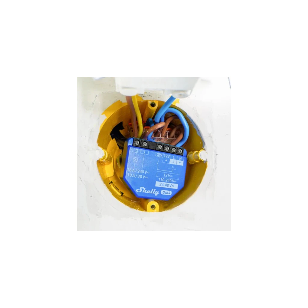Relé inteligente Shelly 1 Gen3 Wi-Fi Pack de 2 Azul, en uso: instalado en caja de empotrar con cables conectados