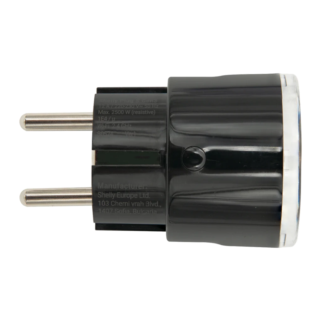 Prise intelligente Shelly Plug S Gen3 Matter Noir 12A, détail latéral: broches métalliques, corps noir et anneau LED blanc