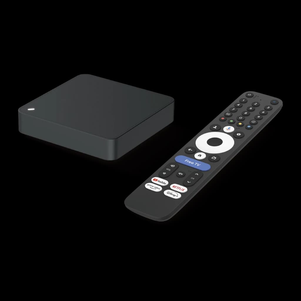 Leitor Multimédia RockTek G2S S905X5M-J preto com caixa compacta e comando Bluetooth com atalhos YouTube, Prime Video, Netflix e teclas de navegação