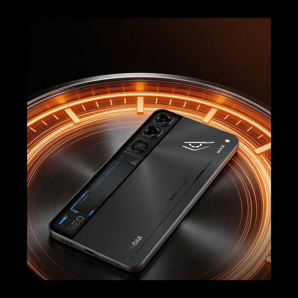 Nubia Neo 5 Max 8GB/256GB em Titanium Gold com traseira gamer, LEDs azuis, módulo triplo de câmeras e Neo Triggers 5.0, design preto metálico elegante