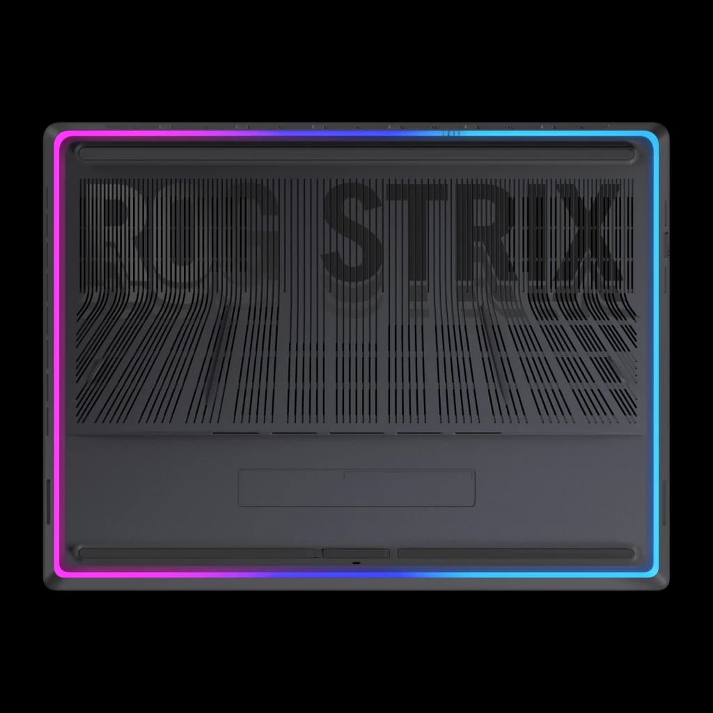 ASUS ROG Strix G815JMR 1TB gris, vue du dessous: grilles de ventilation avec logo ROG Strix et éclairage RGB périmétrique