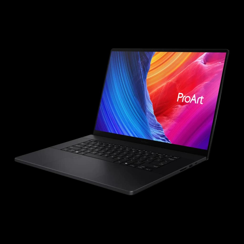 ASUS ProArt P16 H7606WP 2000GB negro, vista frontal en ángulo: pantalla OLED encendida con logo ProArt y teclado visible