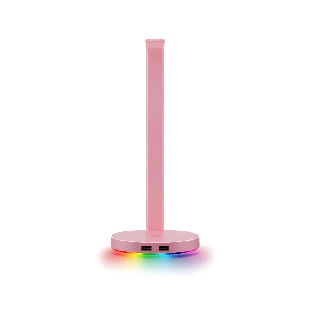 Razer Base Station V2 Chroma Rosa, vista em ângulo: suporte rosa com iluminação RGB Chroma na base e portas USB visíveis - Item5