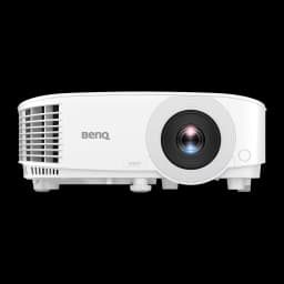 BenQ Proyector TH575i 3800lm DLP 1080p Blanco, vista frontal: lente central, rejilla lateral y etiqueta 1080P