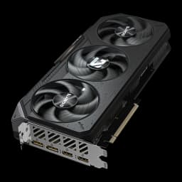 GIGABYTE Radeon RX 9070 GRE Gaming OC 12GB noir, vue angulaire basse: trois ventilateurs et ports DisplayPort et HDMI