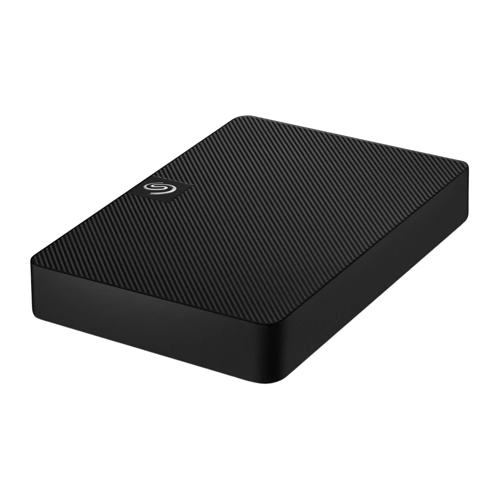 Seagate Expansion STKN5000400 5TB preto, vista frontal: superfície texturizada diagonal e logótipo Seagate no canto inferior - Item2