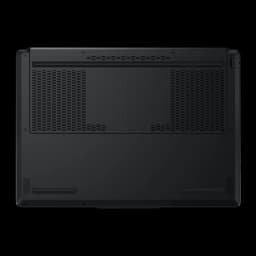 Lenovo Legion 5 15AHP11 512GB negro, vista inferior: rejillas de ventilación y altavoces en base negra texturizada
