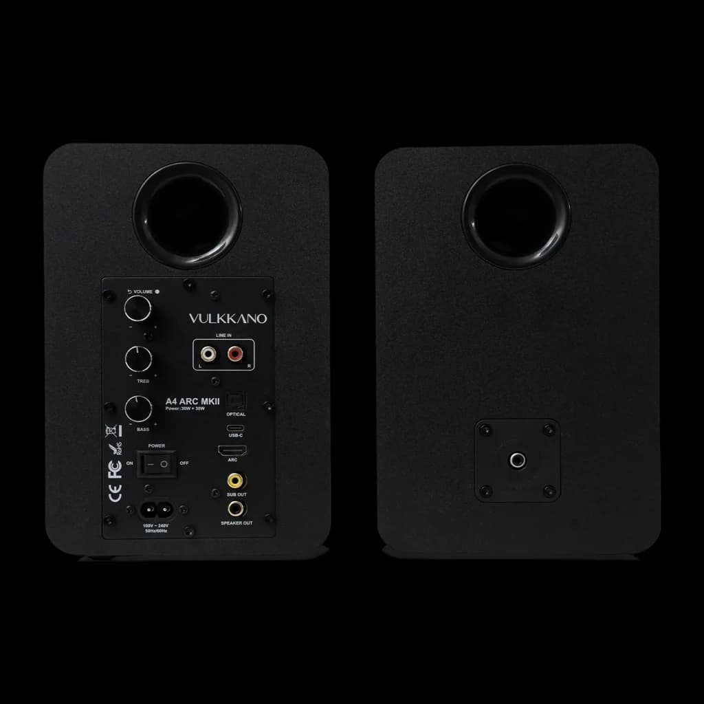 Vulkkano A4 ARC MKII negro, vista trasera: panel de conexiones con Optical, USB-C, ARC, Sub Out y bass reflex