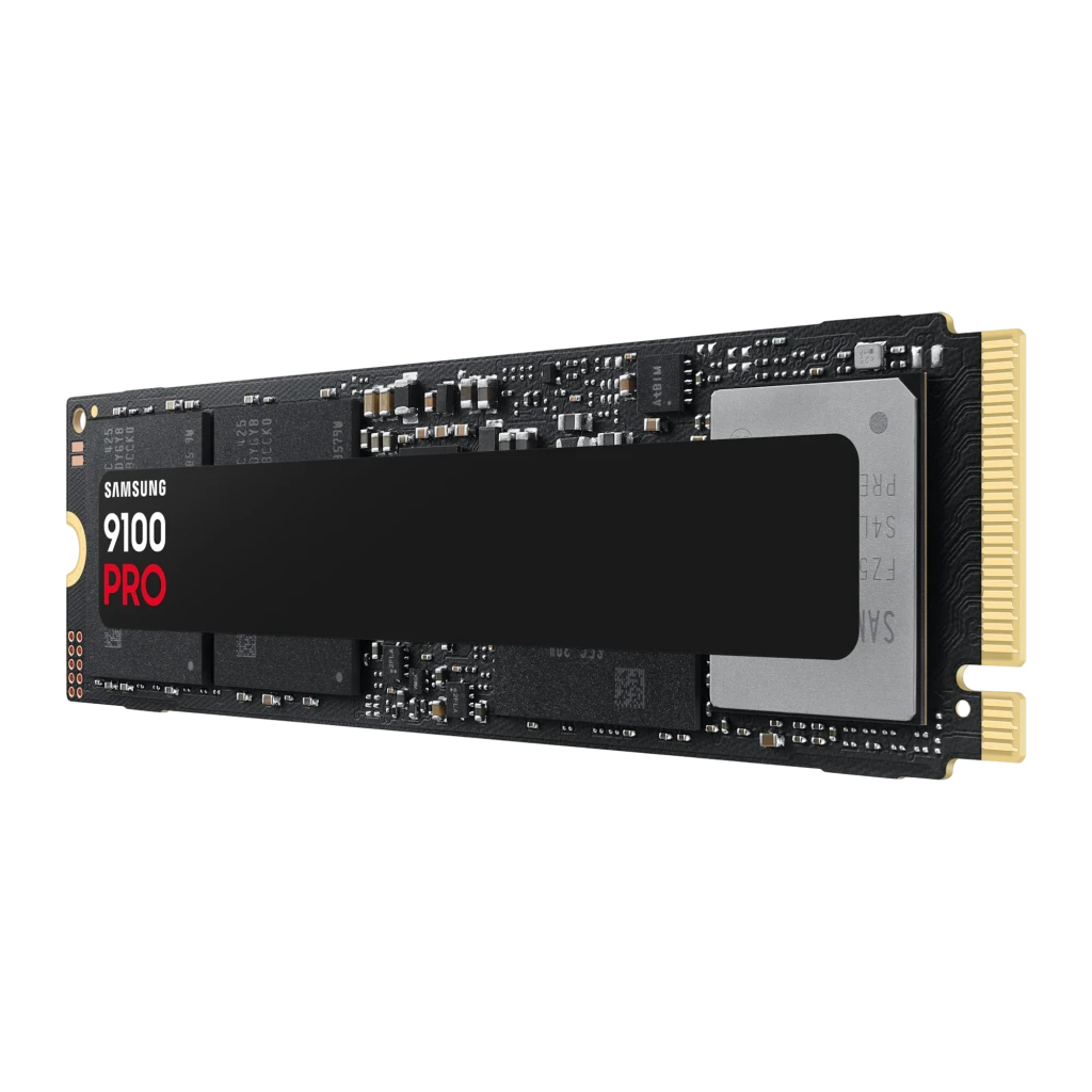 Samsung SSD 9100 Pro NVMe M.2 8TB negro, vista frontal: PCB negro con etiqueta central y conector dorado M.2 - Ítem1