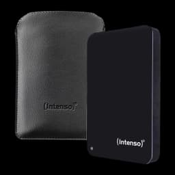 Intenso Memory Drive 1TB preto, kit: disco rígido em ângulo ao lado de capa de couro preta com logo, porta lateral visível