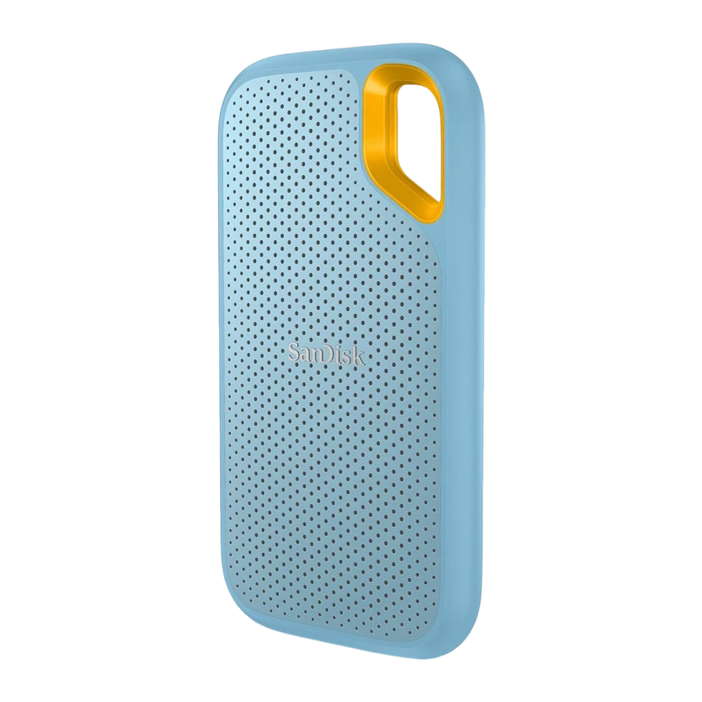 SanDisk Extreme Portable V2 2TB bleu, vue de face: surface perforée avec logo et mousqueton doré dans le coin supérieur - Ítem1