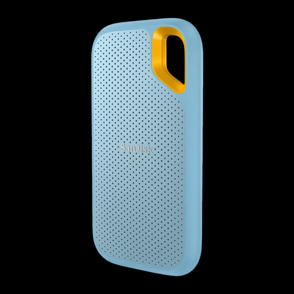 SanDisk Extreme Portable V2 2TB bleu, vue en angle: perspective trois quarts montrant l'épaisseur et le côté du SSD