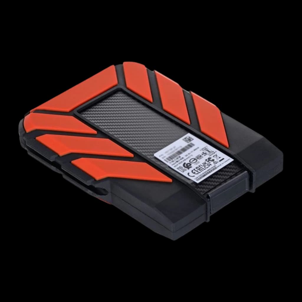 ADATA HD710 Pro 1TB negro, vista trasera en perspectiva: etiqueta de certificaciones y bumpers rojos